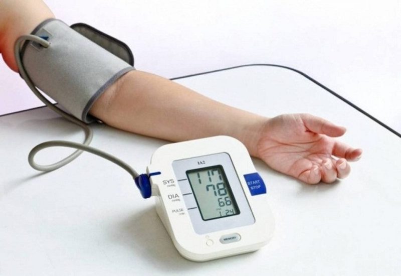 Kiểm soát huyết áp tốt giúp giảm nguy cơ biến chứng ở tim, não, thận, mắt và hệ mạch máu.