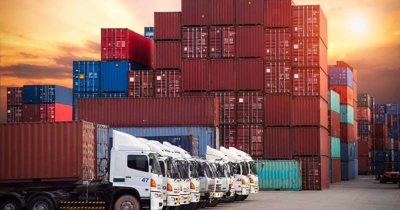 Giá dầu Diesel ảnh hưởng trực tiếp đến tài xế, doanh nghiệp vận tải, logistics, xây dựng và sản xuất.